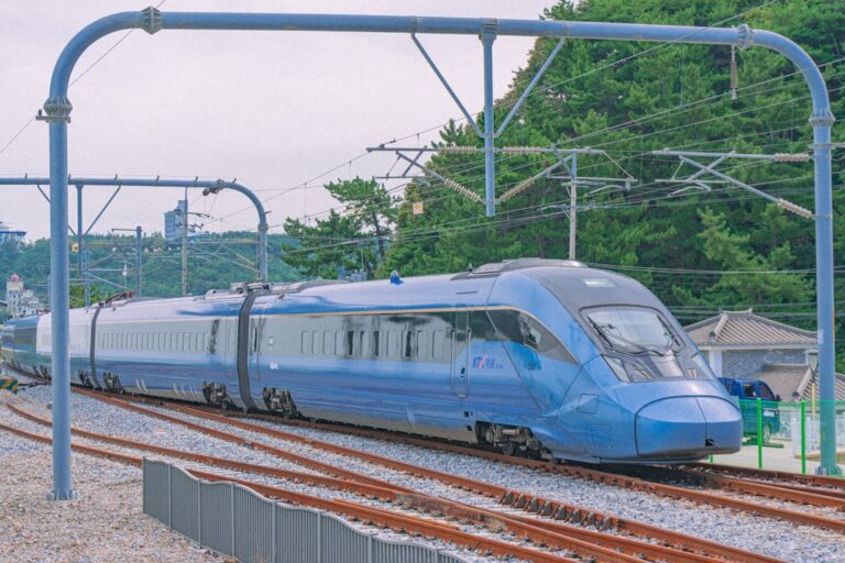 Booking KTX: Refund Windows and the Standing-Seat Trade-off