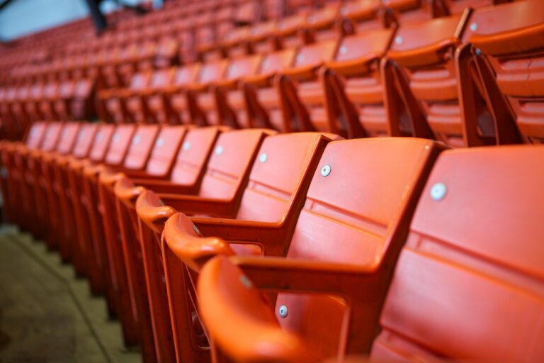 Gocheok Sky Dome vs KSPO Dome: Seats, Stations, and Getting Out